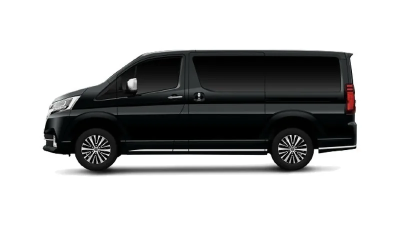 Minivan premium Toyota Hiace para traslados de lujo en Buenos Aires