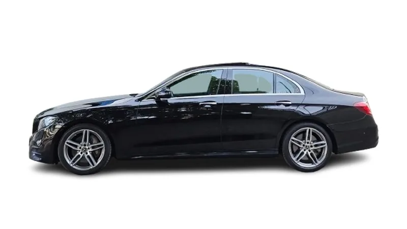 Sedán premium Mercedes Benz E400 para traslados VIP en Buenos Aires